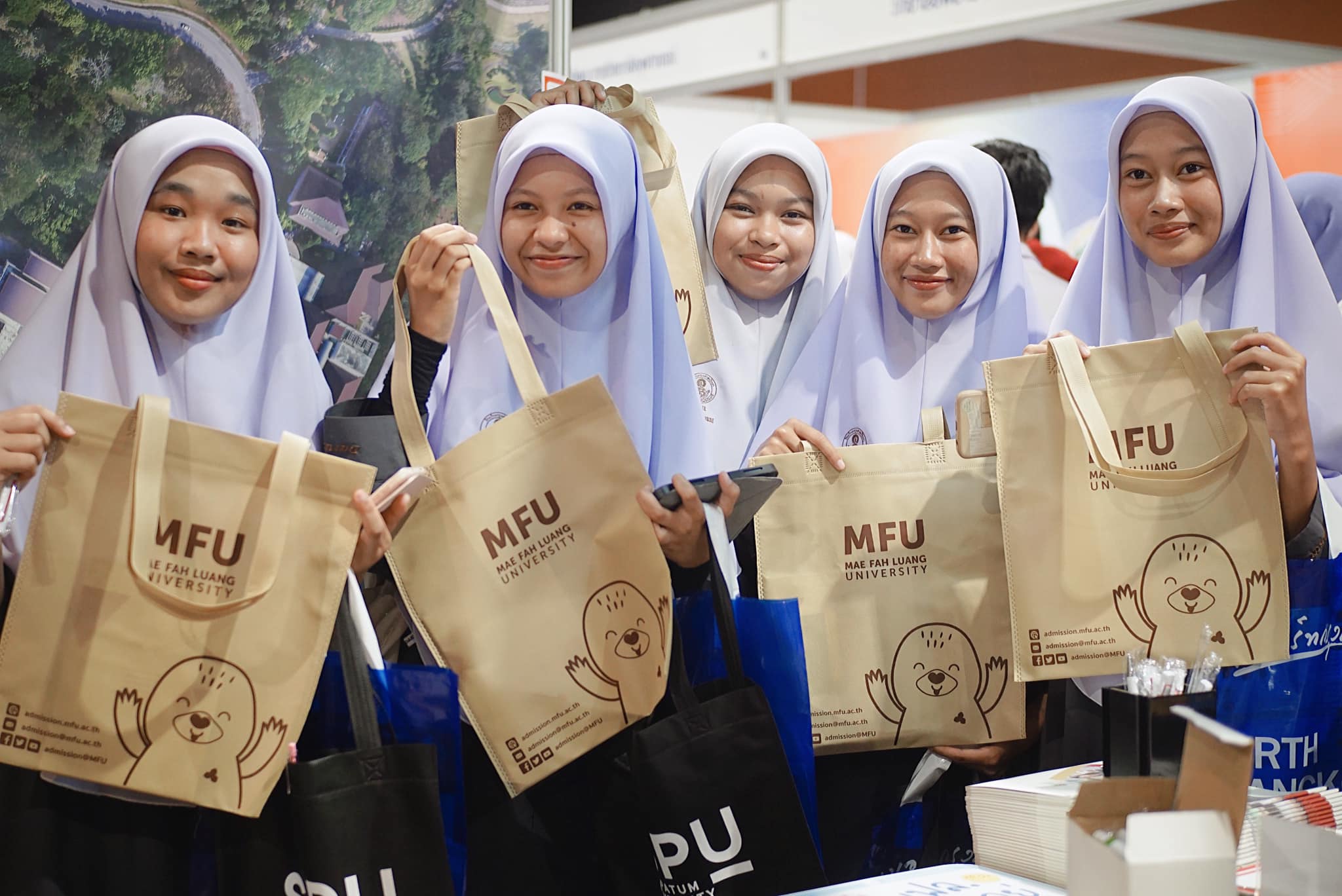 นิทรรศการตลาดนัดหลักสูตรอุดมศึกษา ครั้งที่ 26 ณ มหาวิทยาลัยสงขลานครินทร์