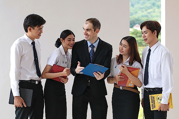 Foreign Students นักศึกษาต่างชาติ
